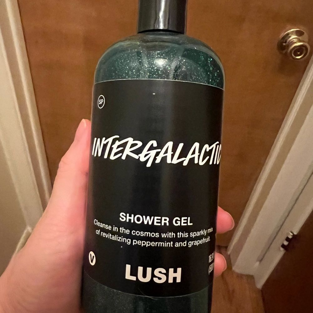 Lush Intergalactic Shower Gel Archive 16.9 oz